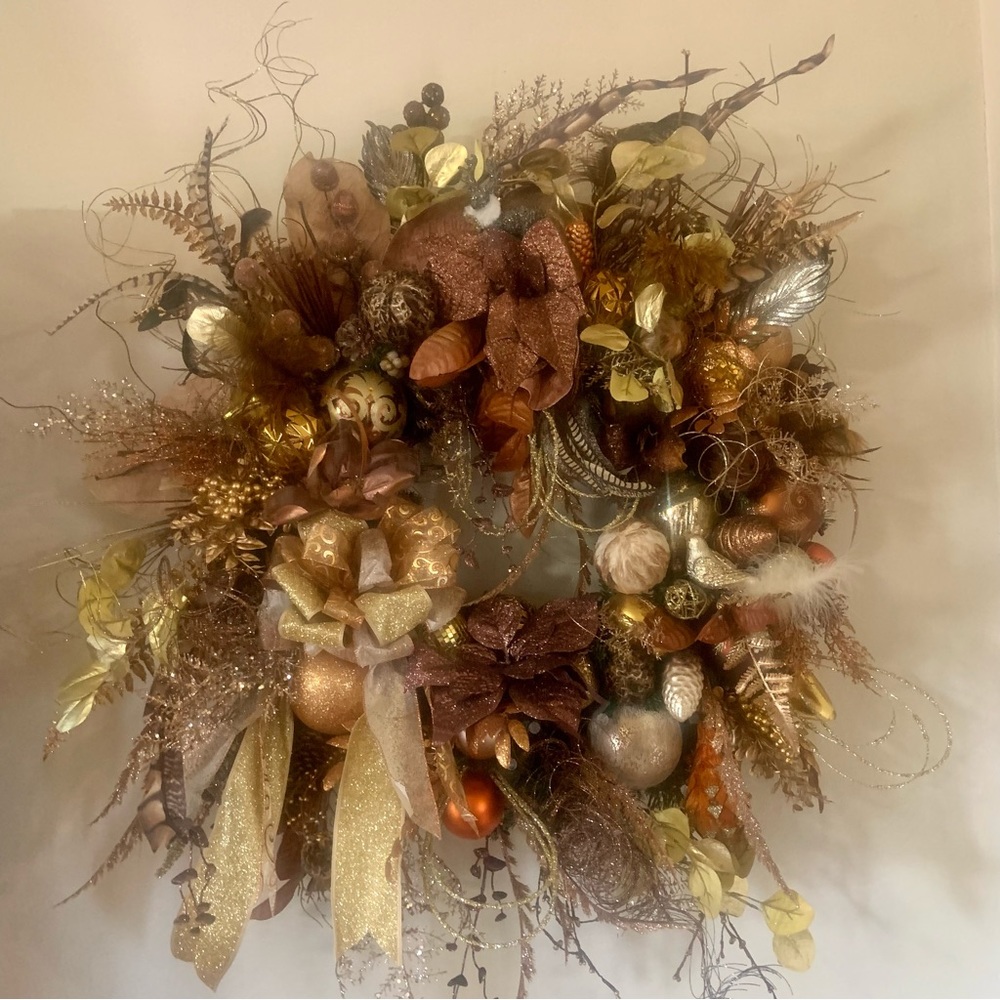 New Large 32” Elegant Floral Christmas Bronze Gold Luxury Wreath With Lights